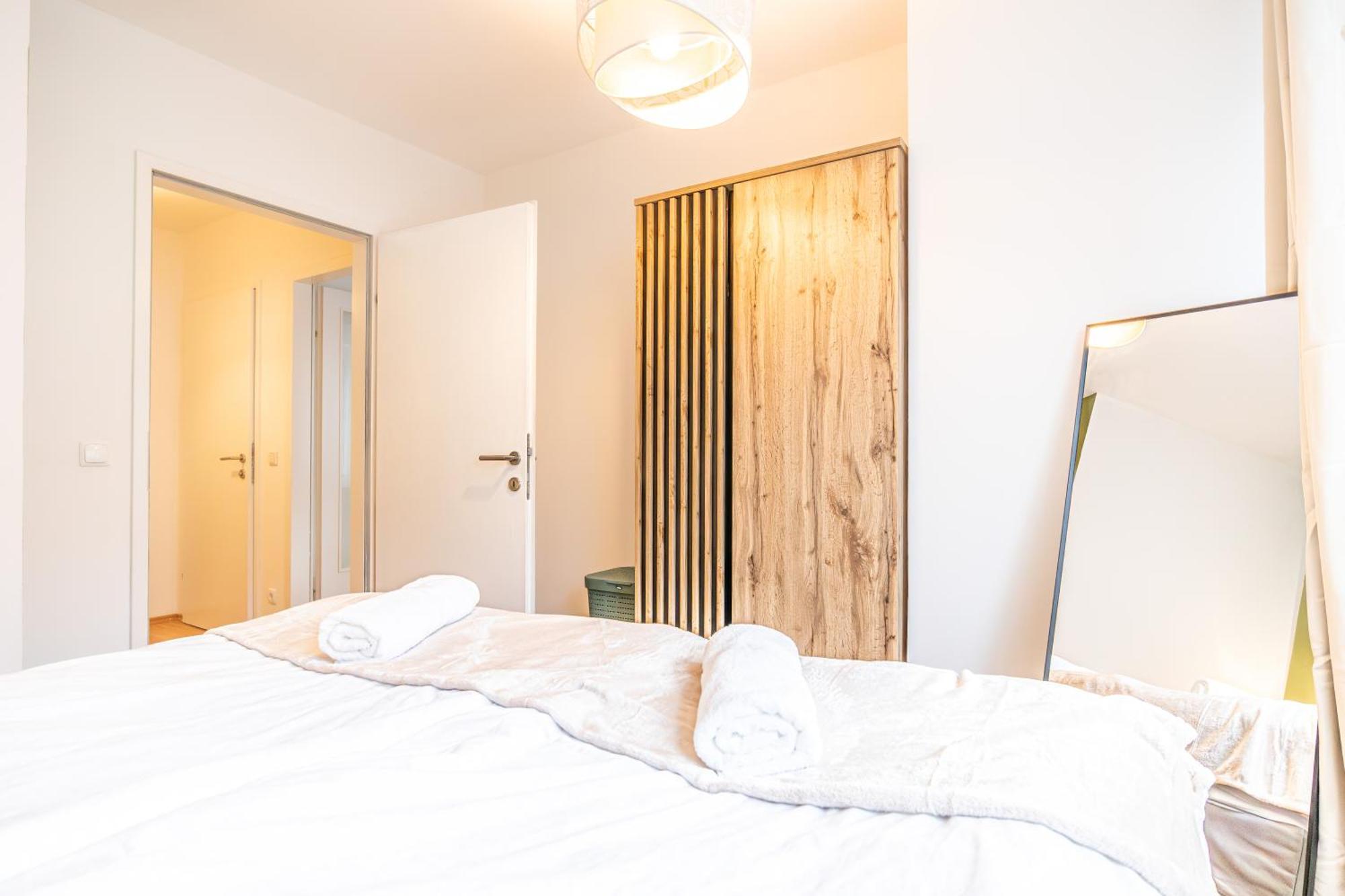 Charming 1Br, Steps From Reumannplatz U1 Apartment Vienna Exterior photo