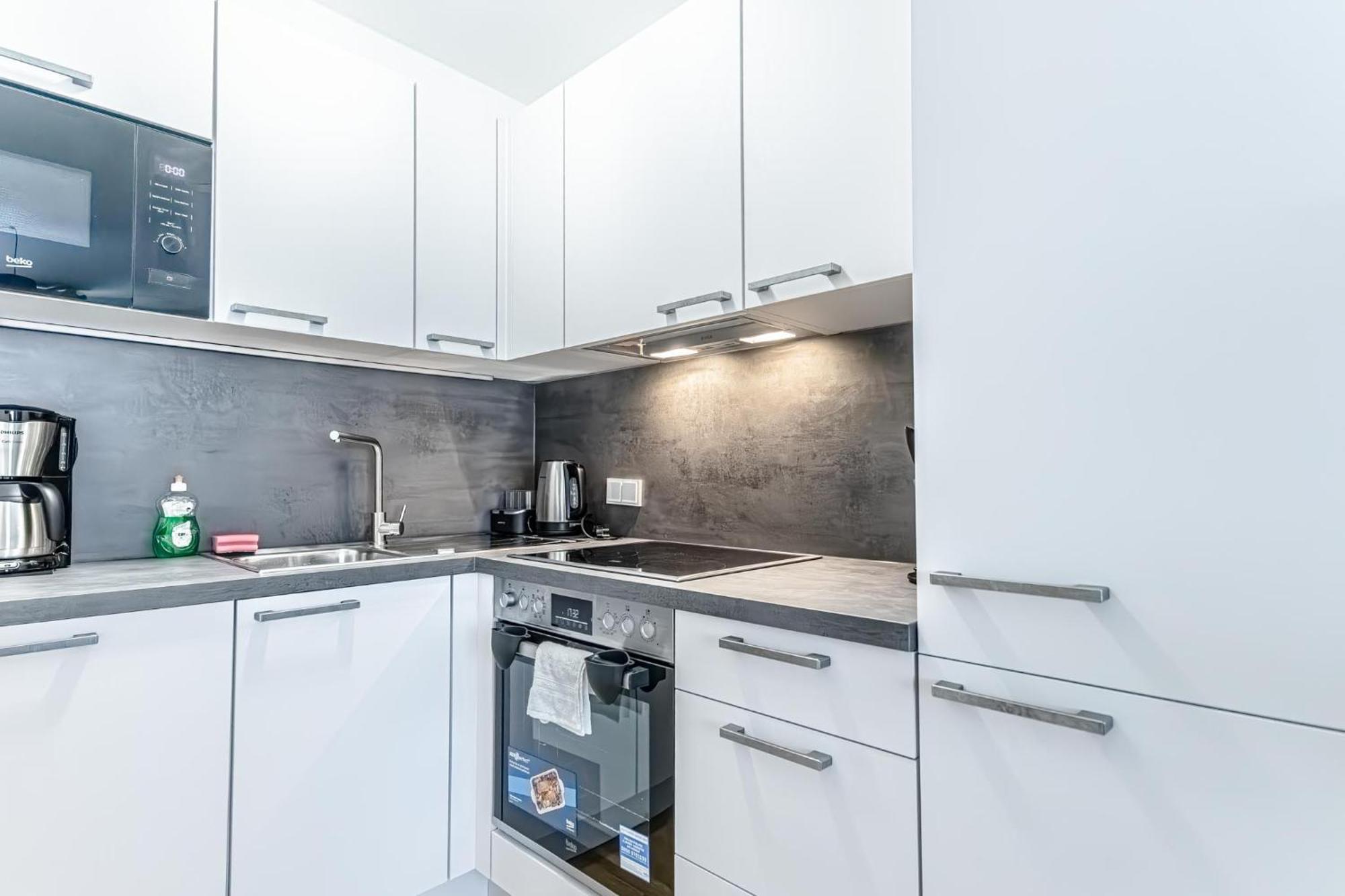 Charming 1Br, Steps From Reumannplatz U1 Apartment Vienna Exterior photo